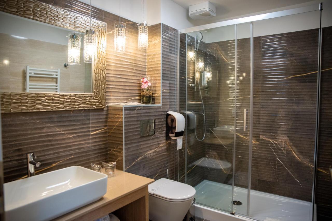 סנג' Hotel Meduza מראה חיצוני תמונה