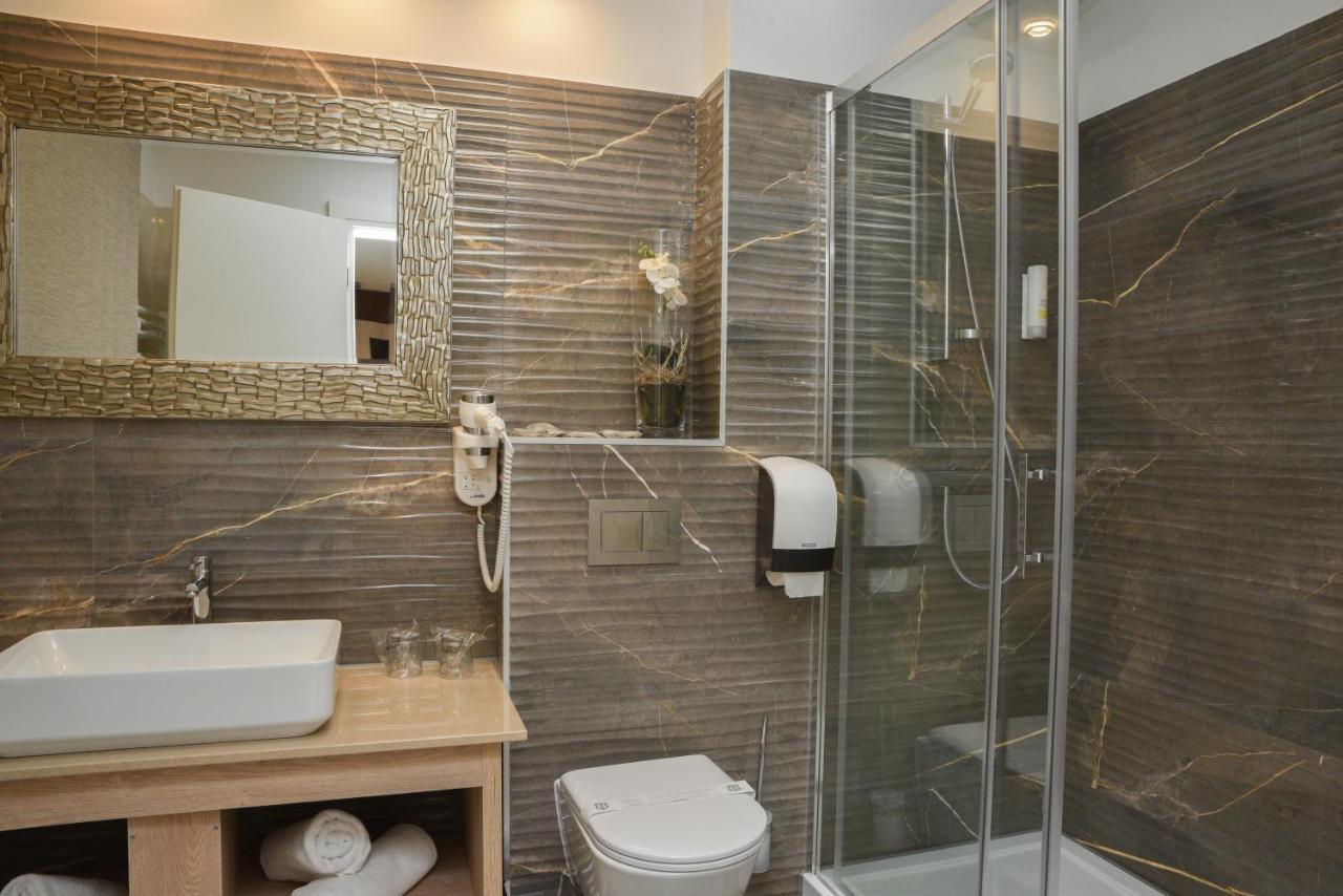 סנג' Hotel Meduza מראה חיצוני תמונה